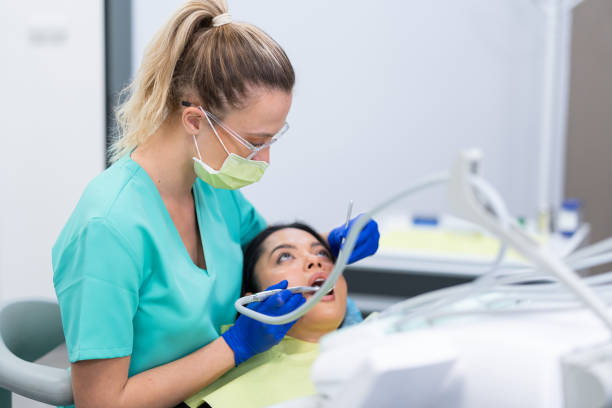 Best Emergency Wisdom Teeth Removal in Naples, FL